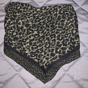 Bandana style cropped top